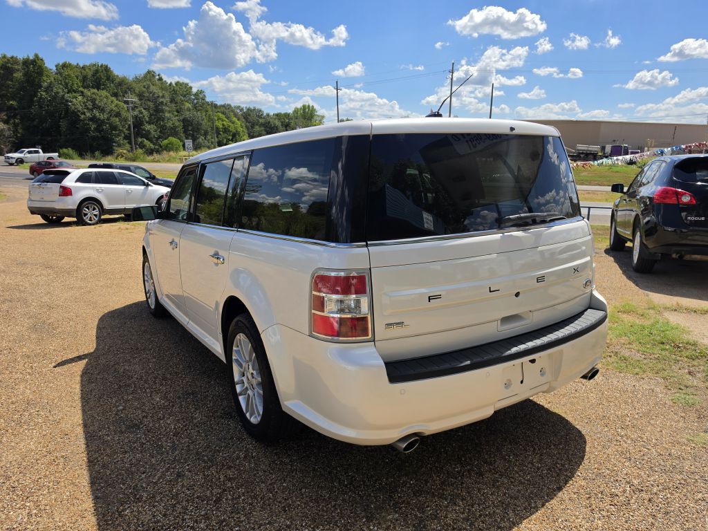 2016 Ford Flex Image 2