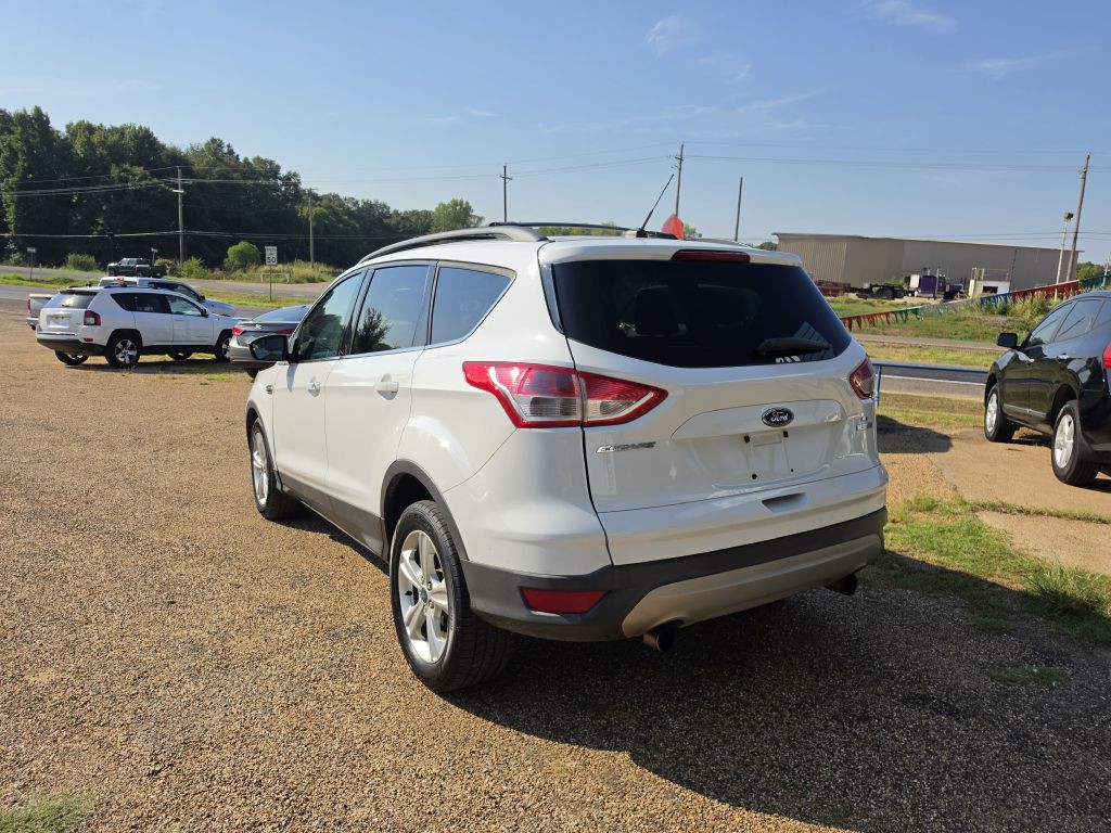 2013 Ford Escape Image 2