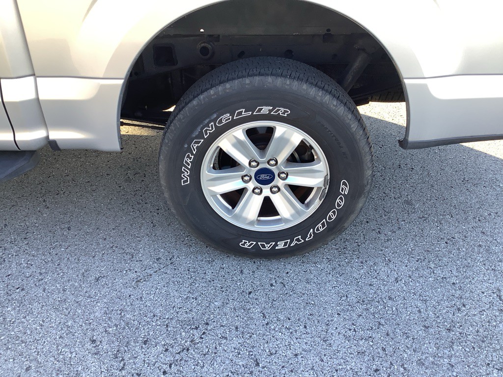 2015 Ford F-150 Image 11