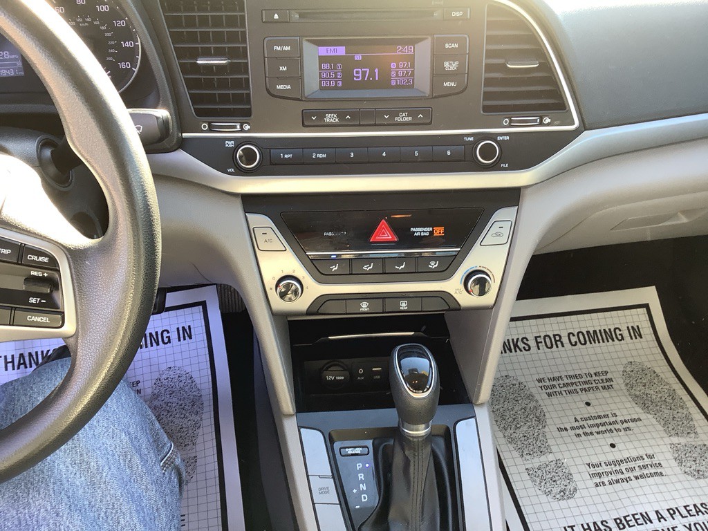 2017 Hyundai Elantra Image 15