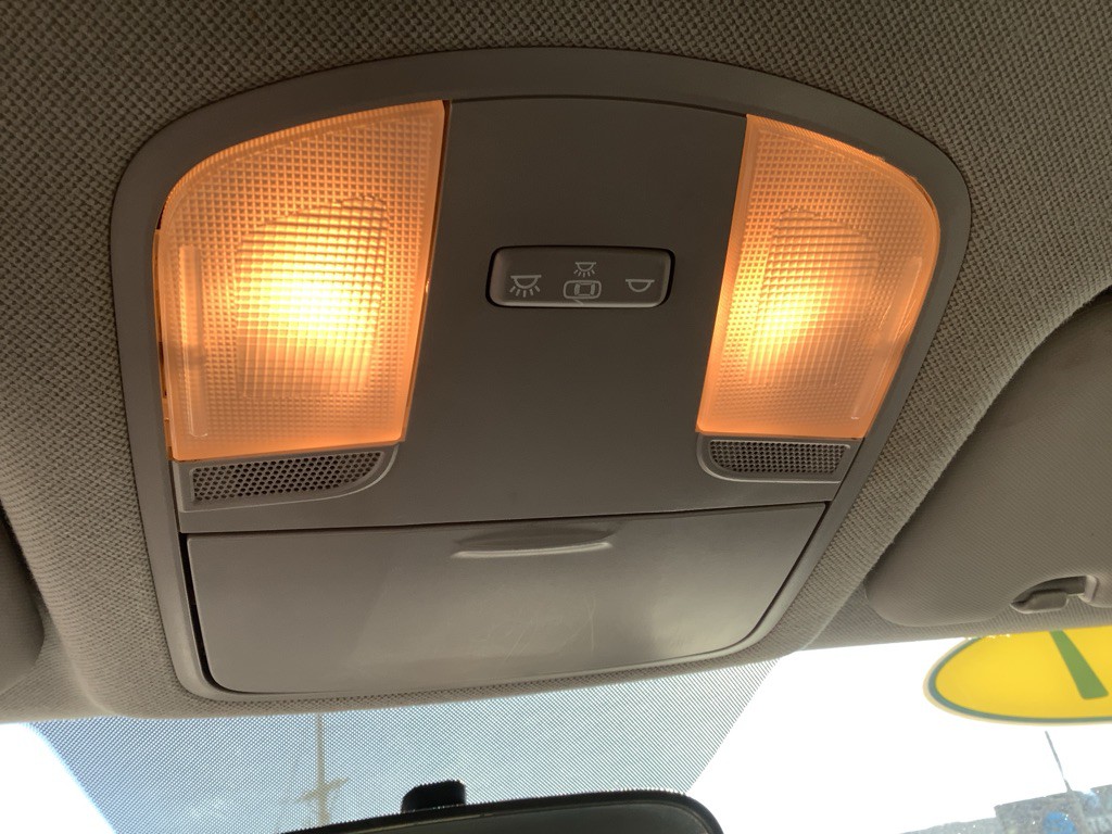 2017 Hyundai Elantra Image 16