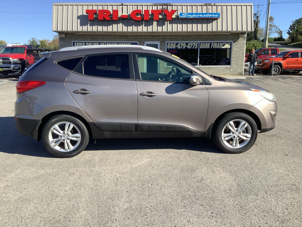 2012 Hyundai Tucson Image 6