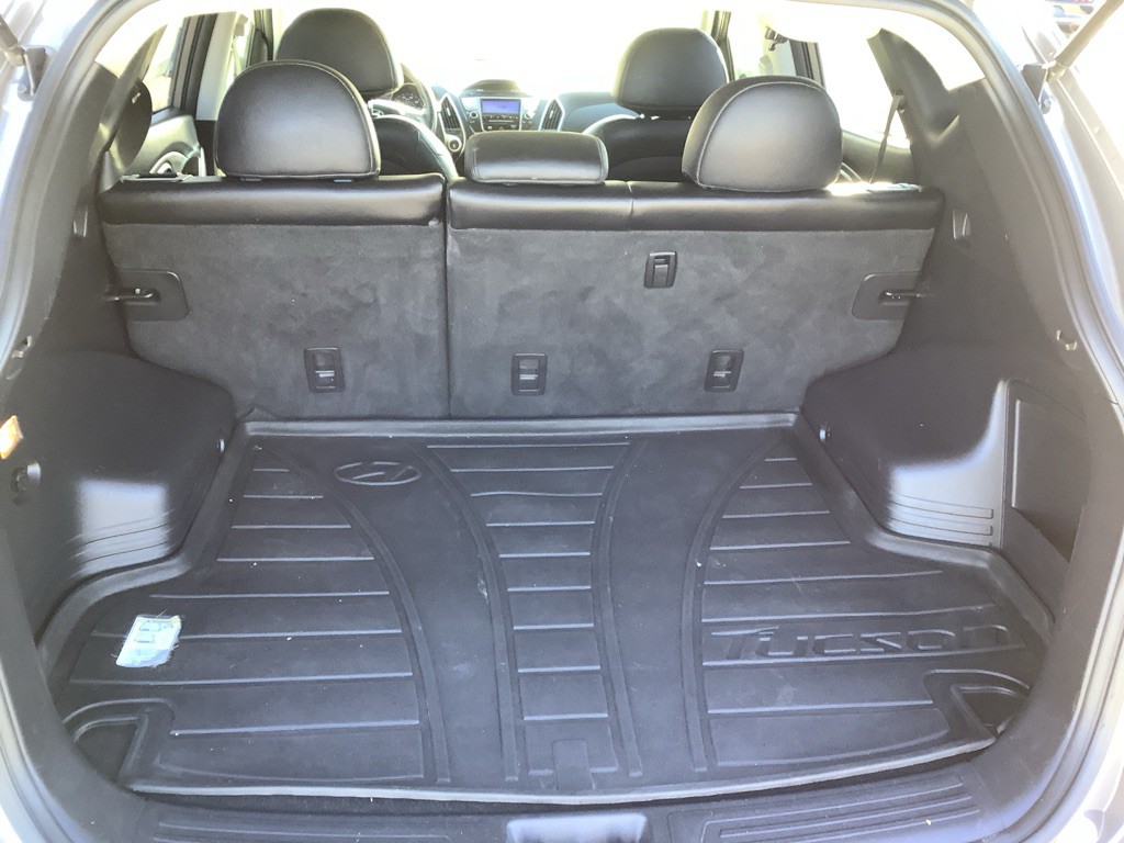 2012 Hyundai Tucson Image 9
