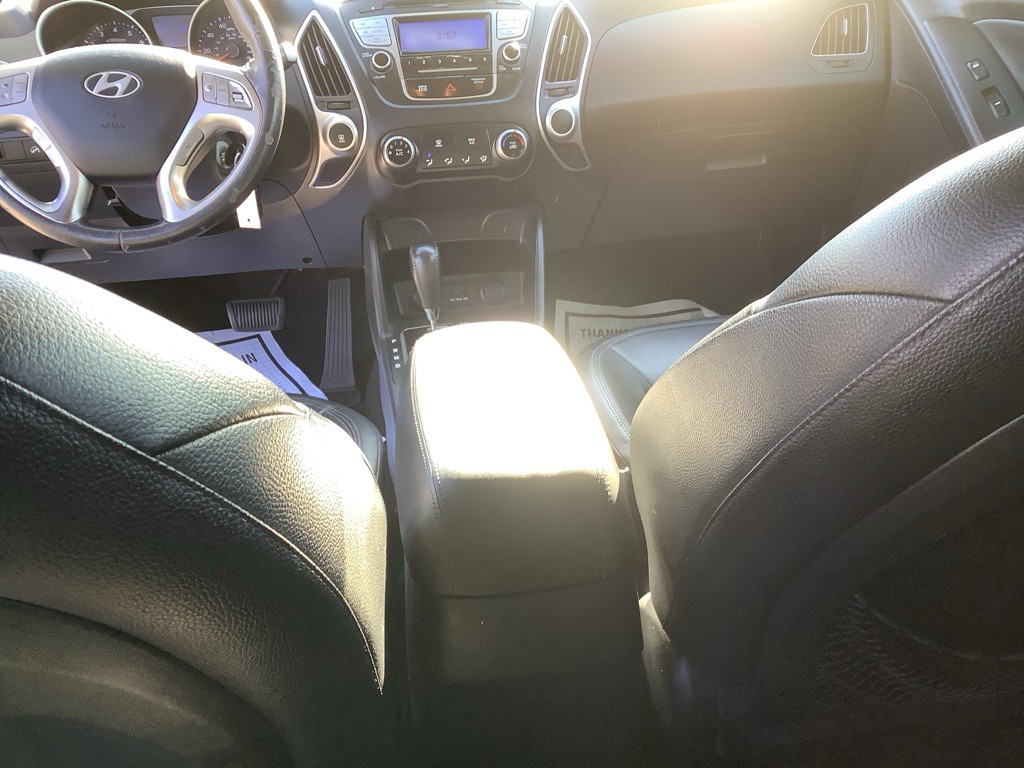 2012 Hyundai Tucson Image 14