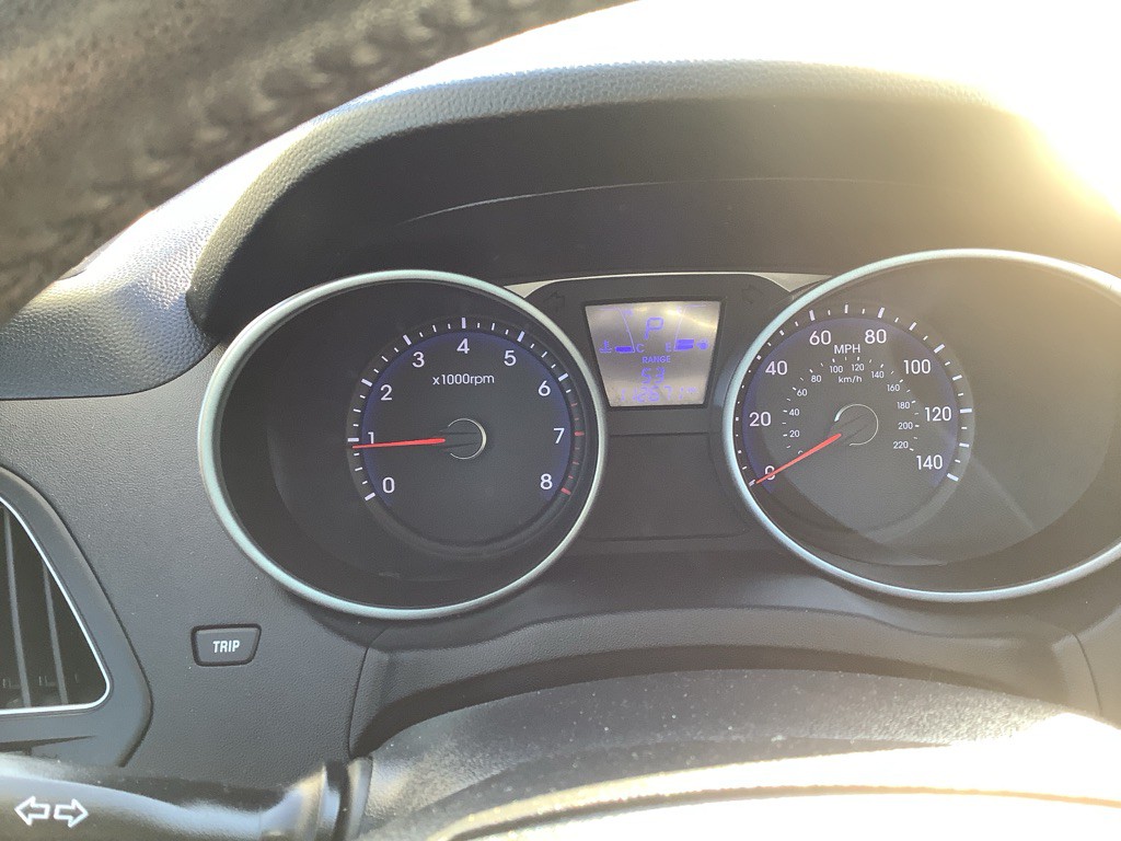 2012 Hyundai Tucson Image 18