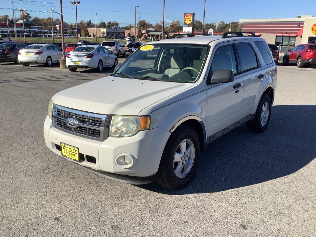 2011 Ford Escape Image 2