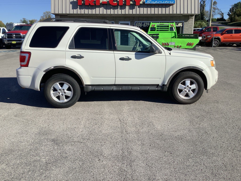 2011 Ford Escape Image 3