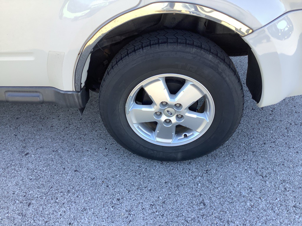 2011 Ford Escape Image 12