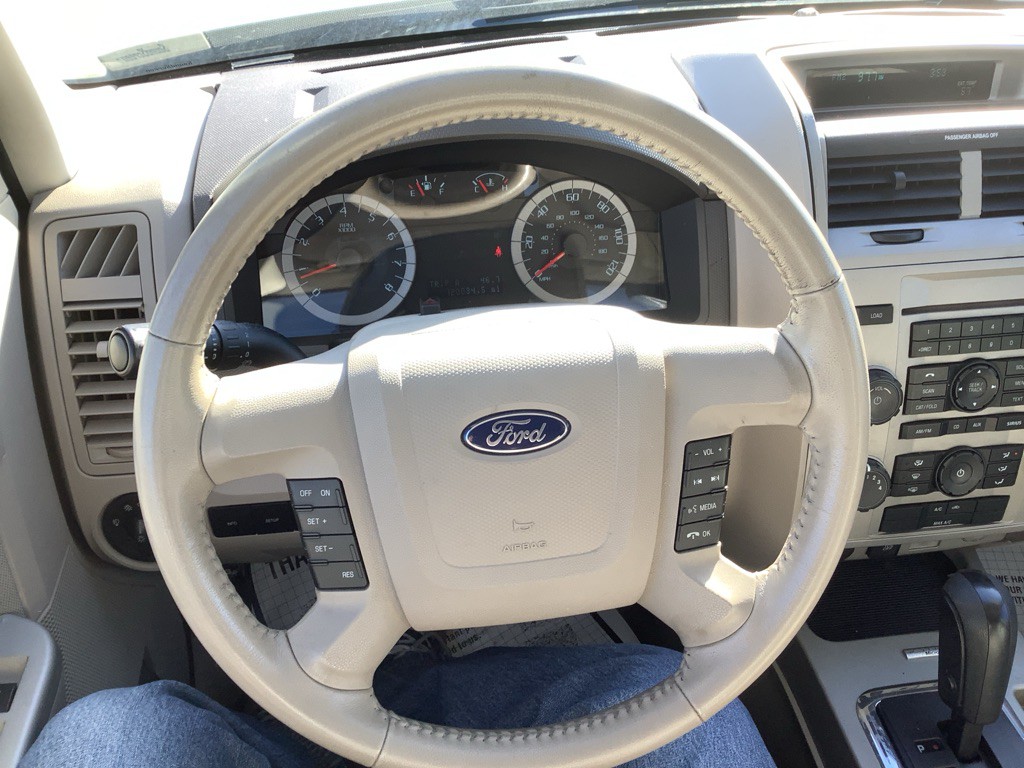 2011 Ford Escape Image 18
