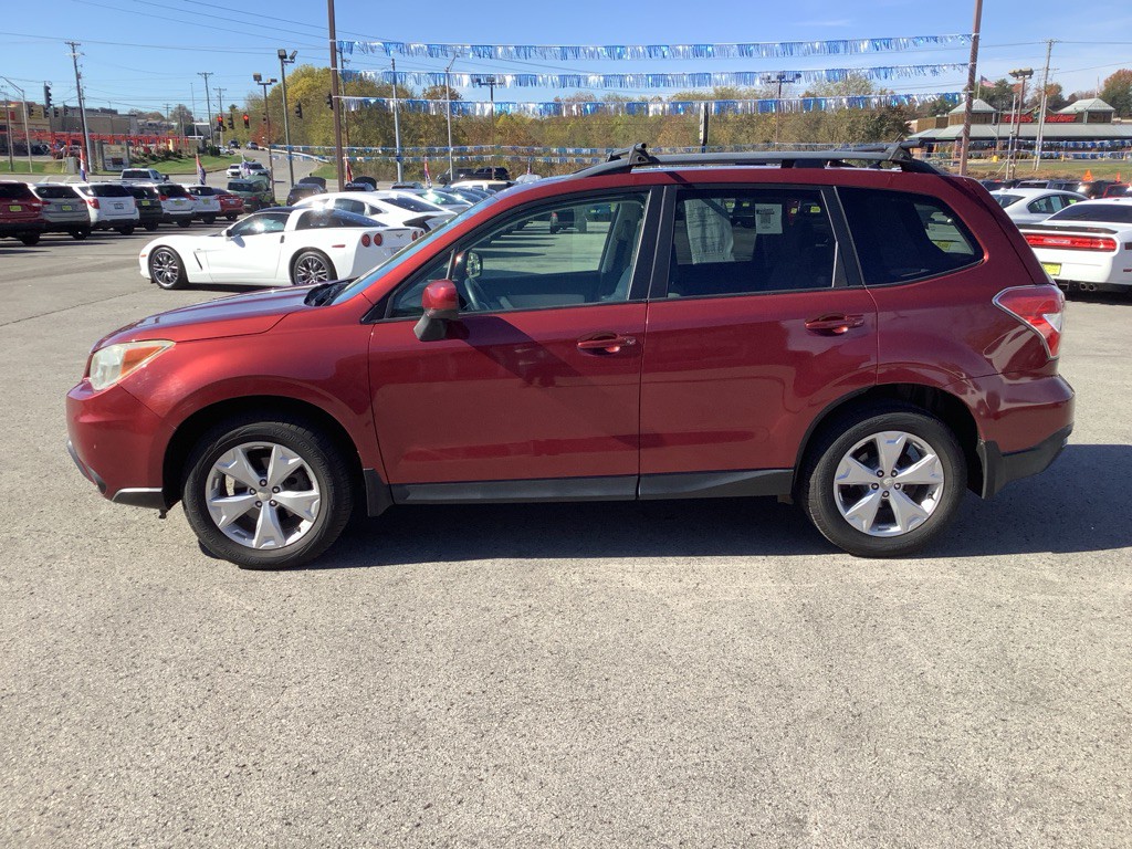 2015 Subaru Forester Image 2