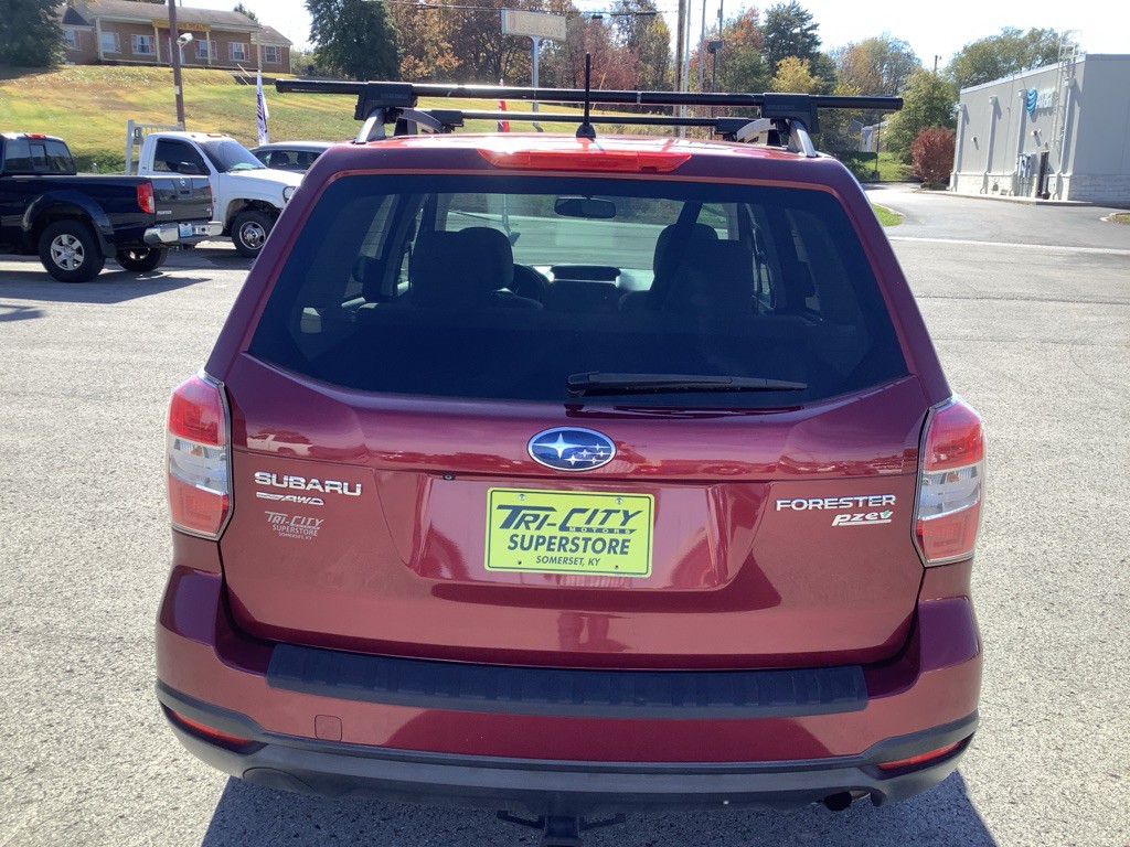 2015 Subaru Forester Image 8