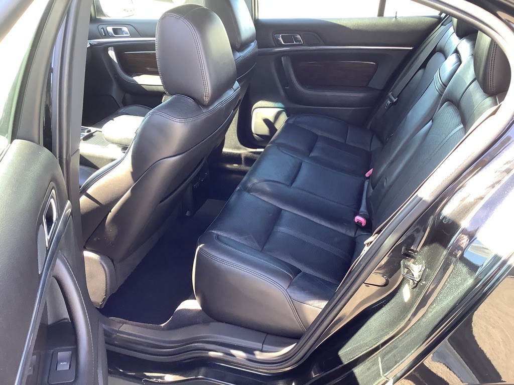 2011 Lincoln MKS Image 14