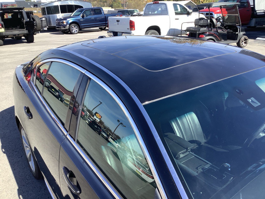 2011 Lincoln MKS Image 9