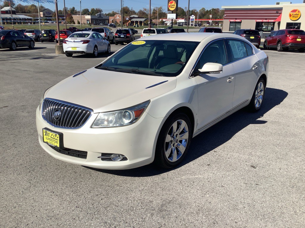 2013 Buick Lacrosse Image 2