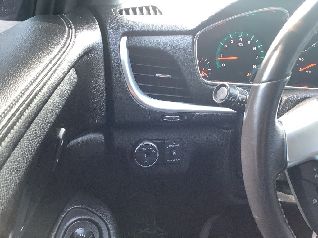 2017 Chevrolet Traverse Image 21