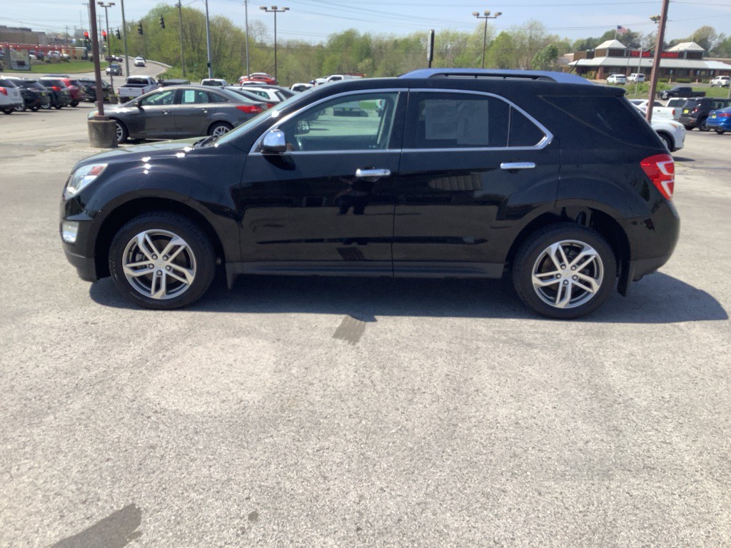 2017 Chevrolet Equinox Image 2