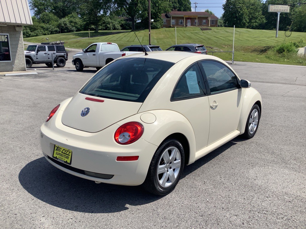 2007 Volkswagen Beetle Image 6