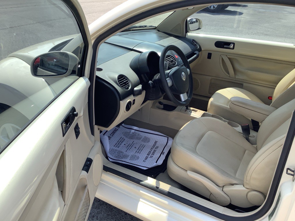2007 Volkswagen Beetle Image 11