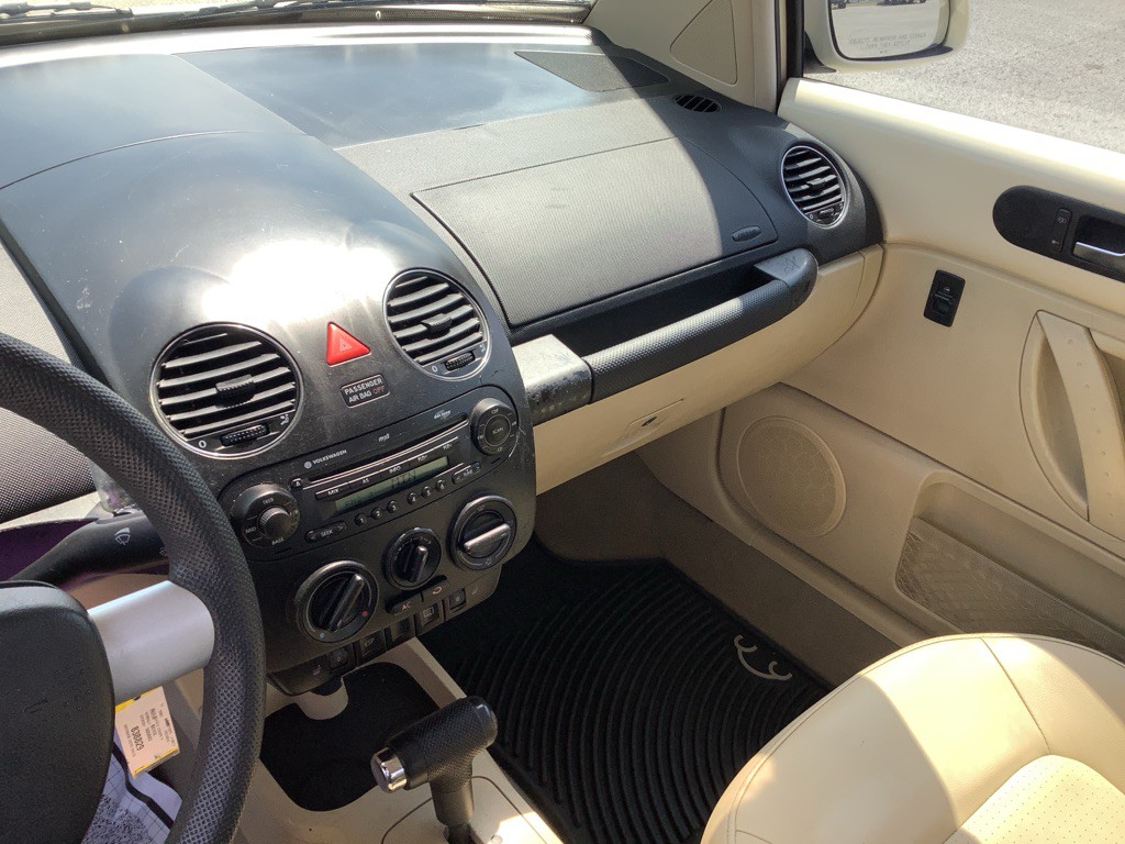 2007 Volkswagen Beetle Image 15