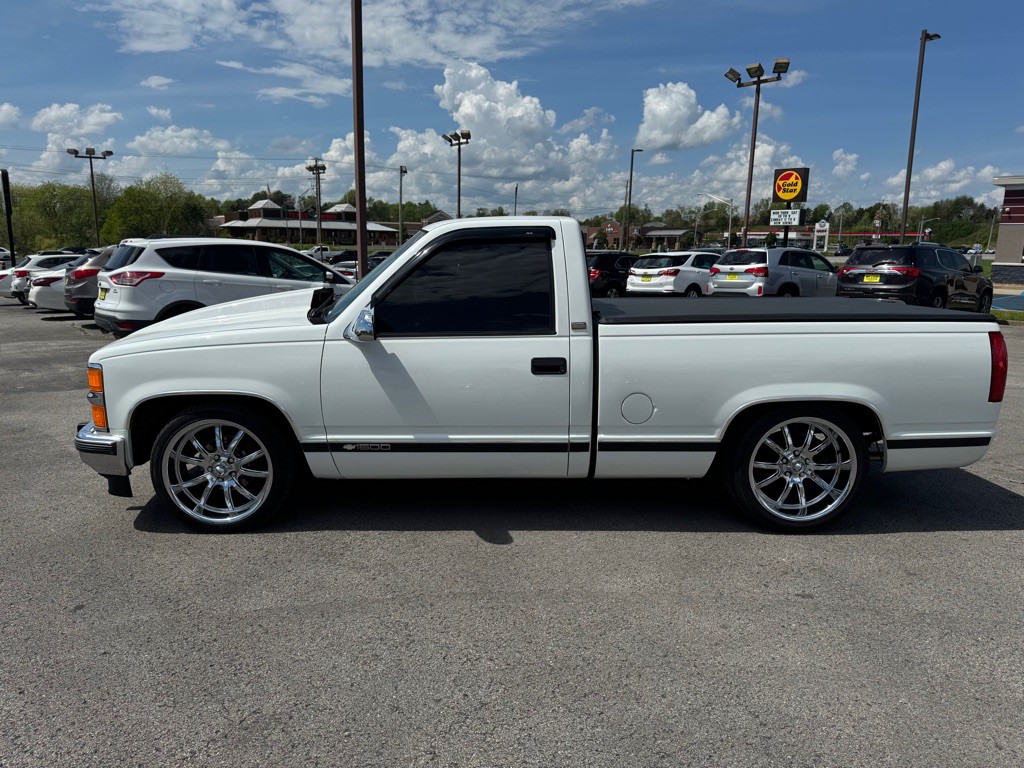 1996 Chevrolet Silverado 1500 Image 1