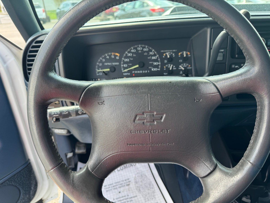 1996 Chevrolet Silverado 1500 Image 18