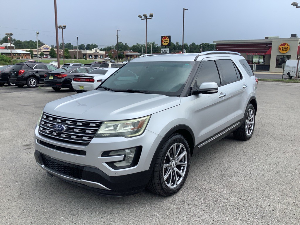 2016 Ford Explorer Image 2