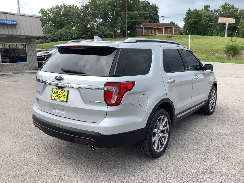 2016 Ford Explorer Image 6