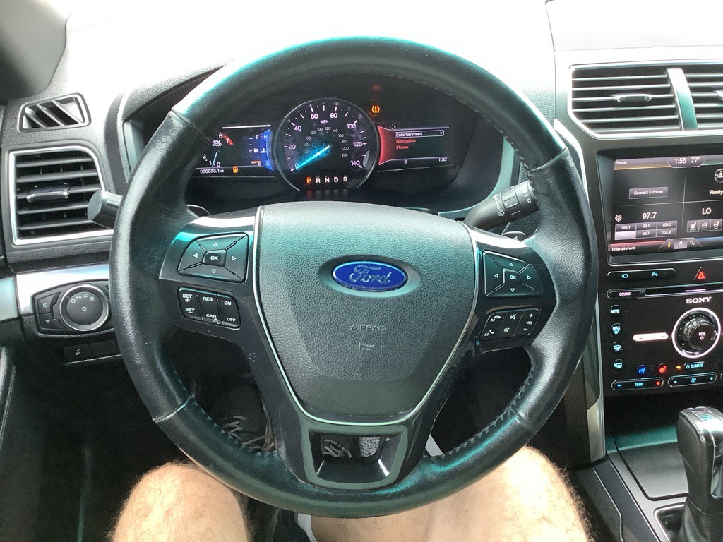 2016 Ford Explorer Image 19