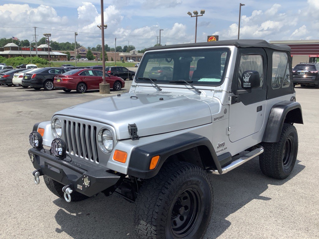 2004 Jeep Wrangler Image 2
