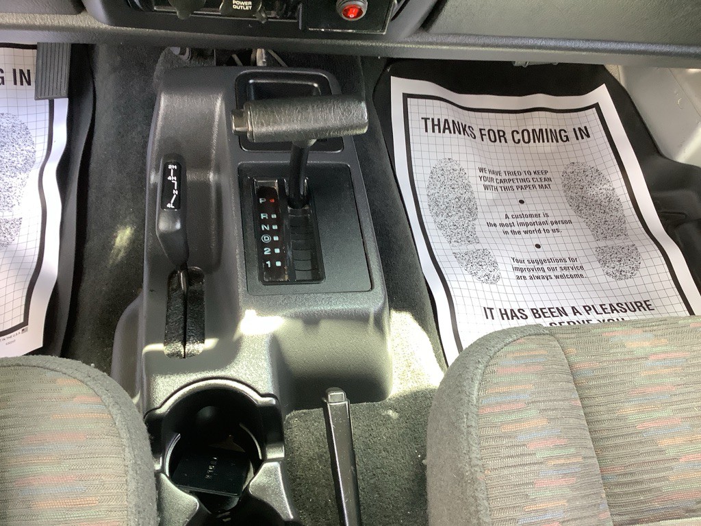 2004 Jeep Wrangler Image 13