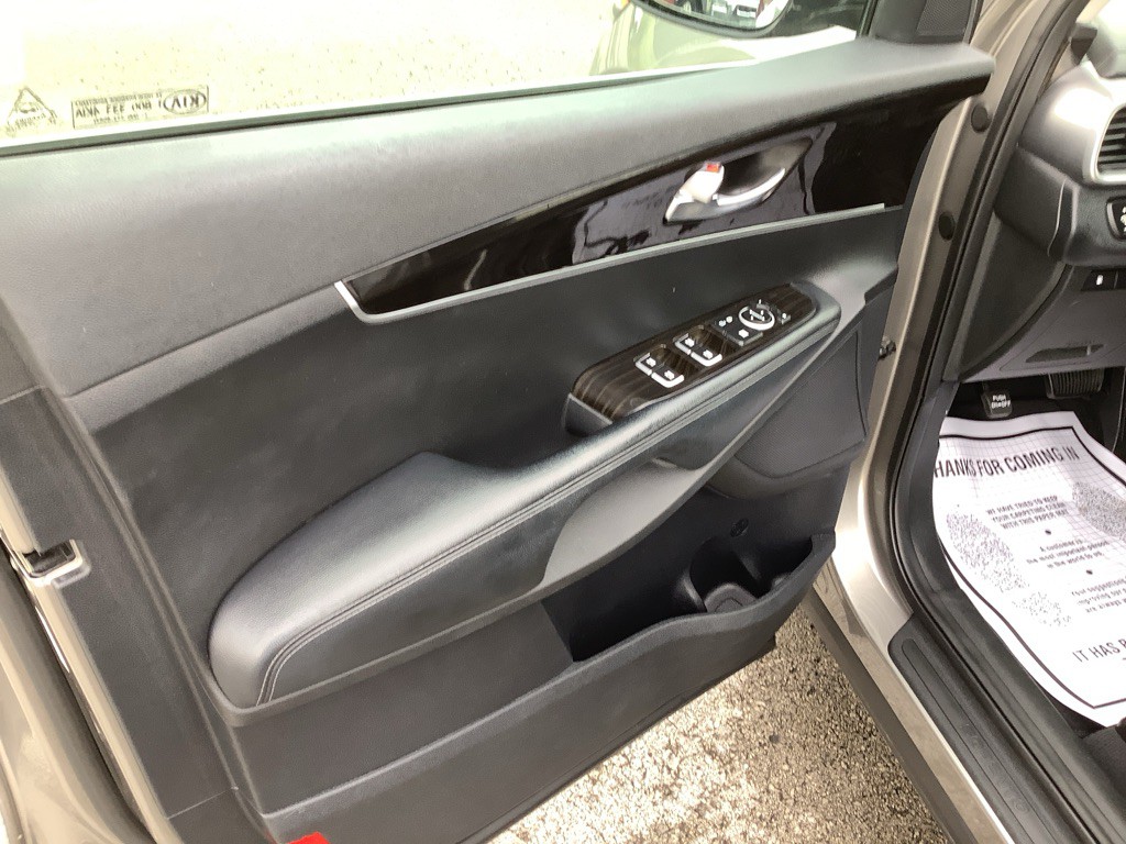 2019 Kia Sorento Image 11
