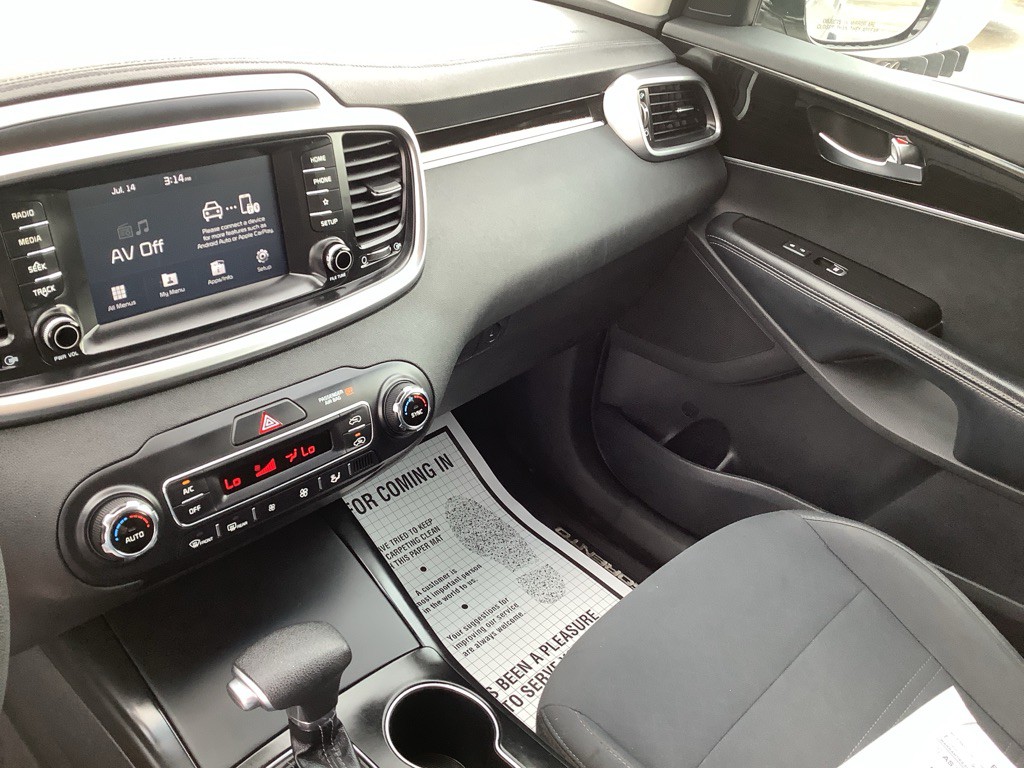 2019 Kia Sorento Image 16