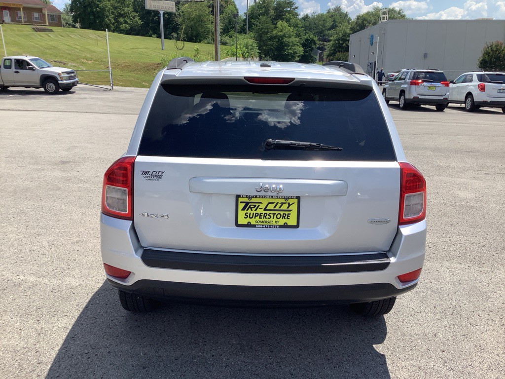 2011 Jeep Compass Image 7