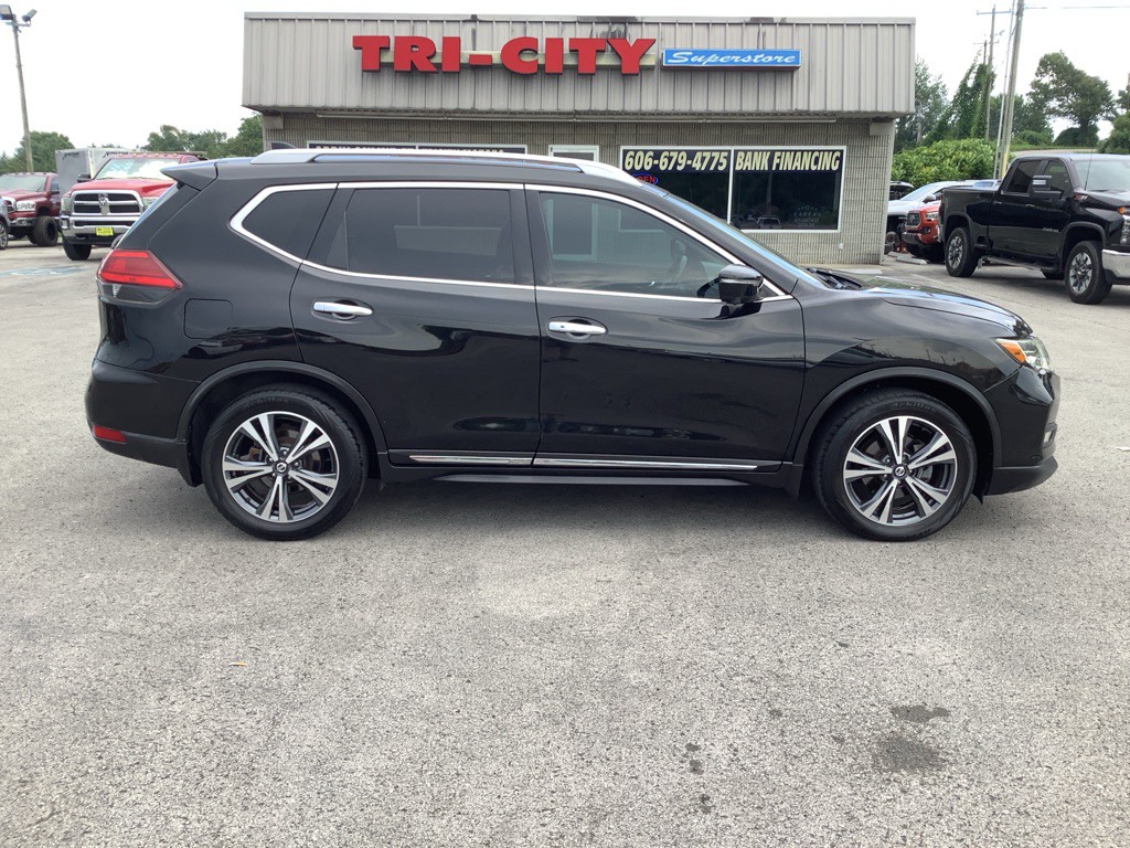 2017 Nissan Rogue Image 5