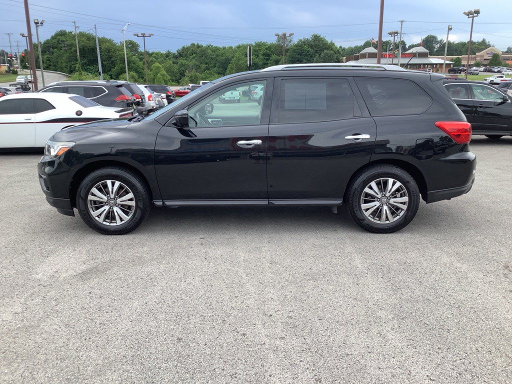 2018 Nissan Pathfinder S