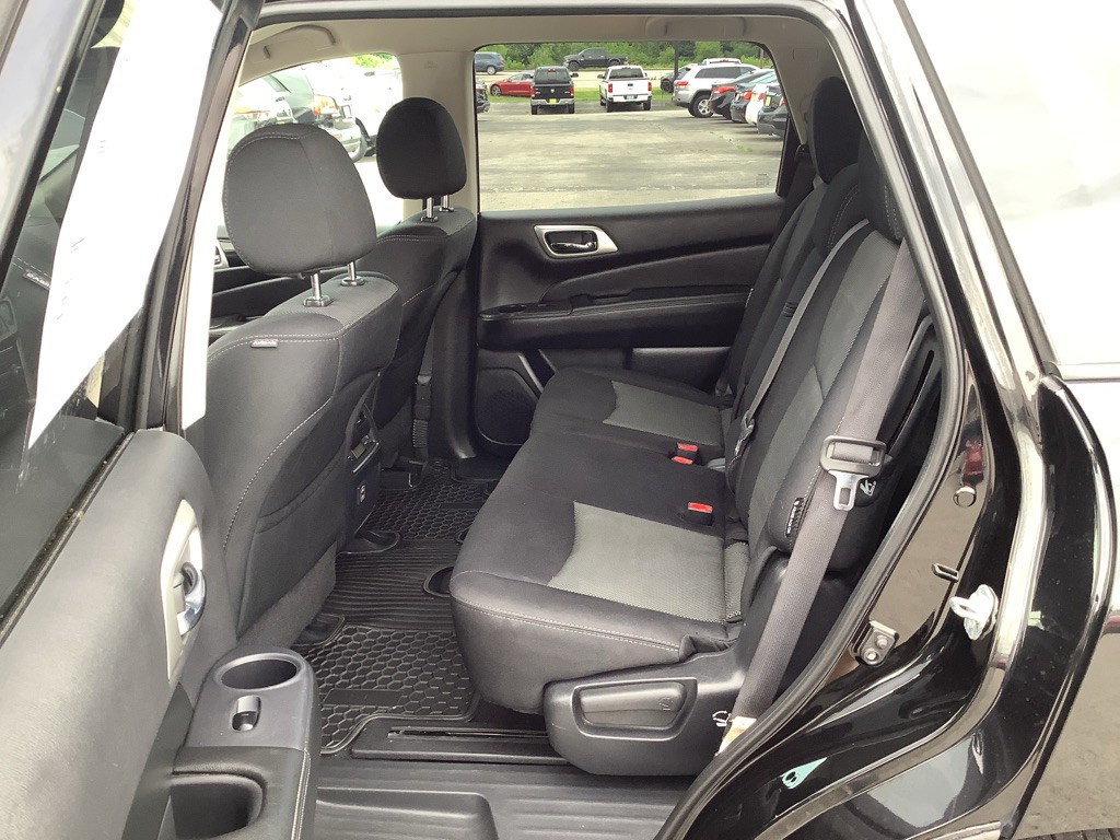 2018 Nissan Pathfinder Image 12