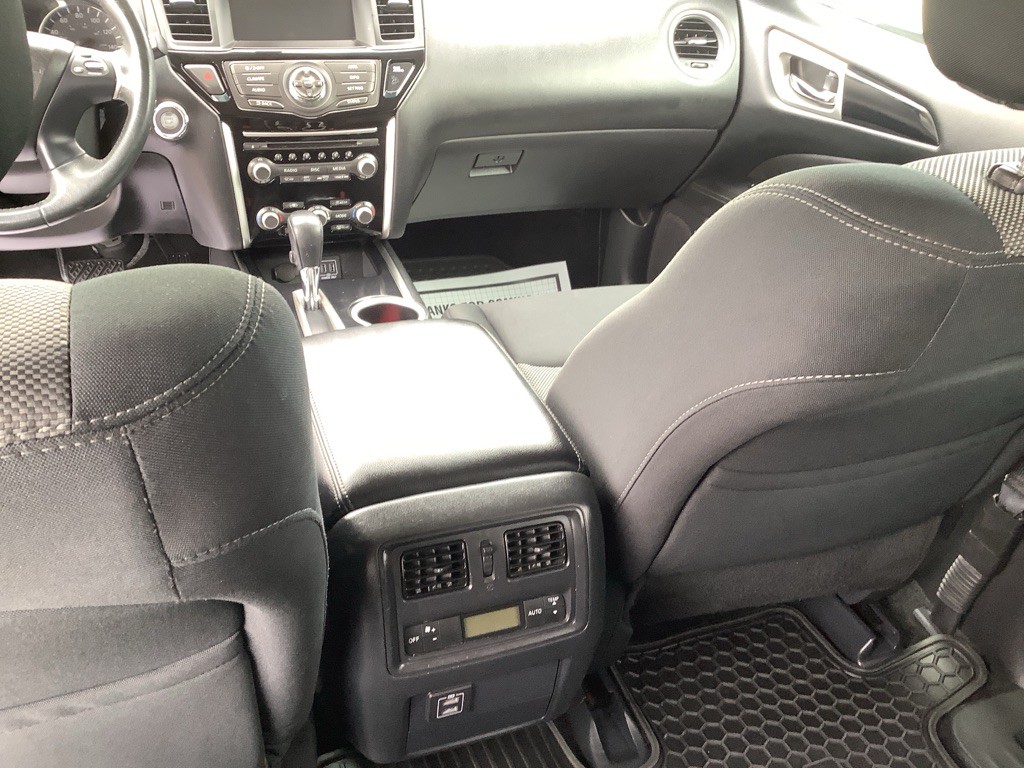 2018 Nissan Pathfinder Image 13