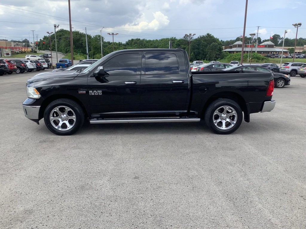 2015 RAM 1500 Image 1