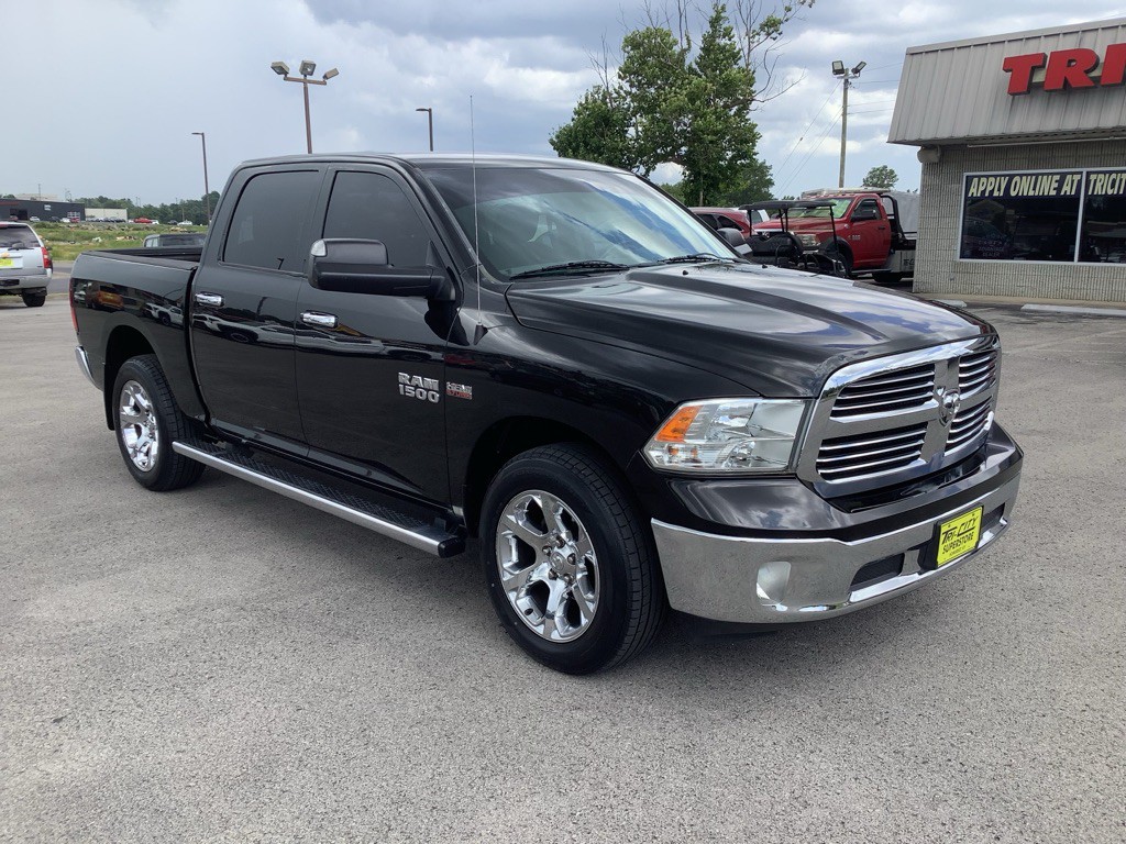 2015 RAM 1500 Image 3