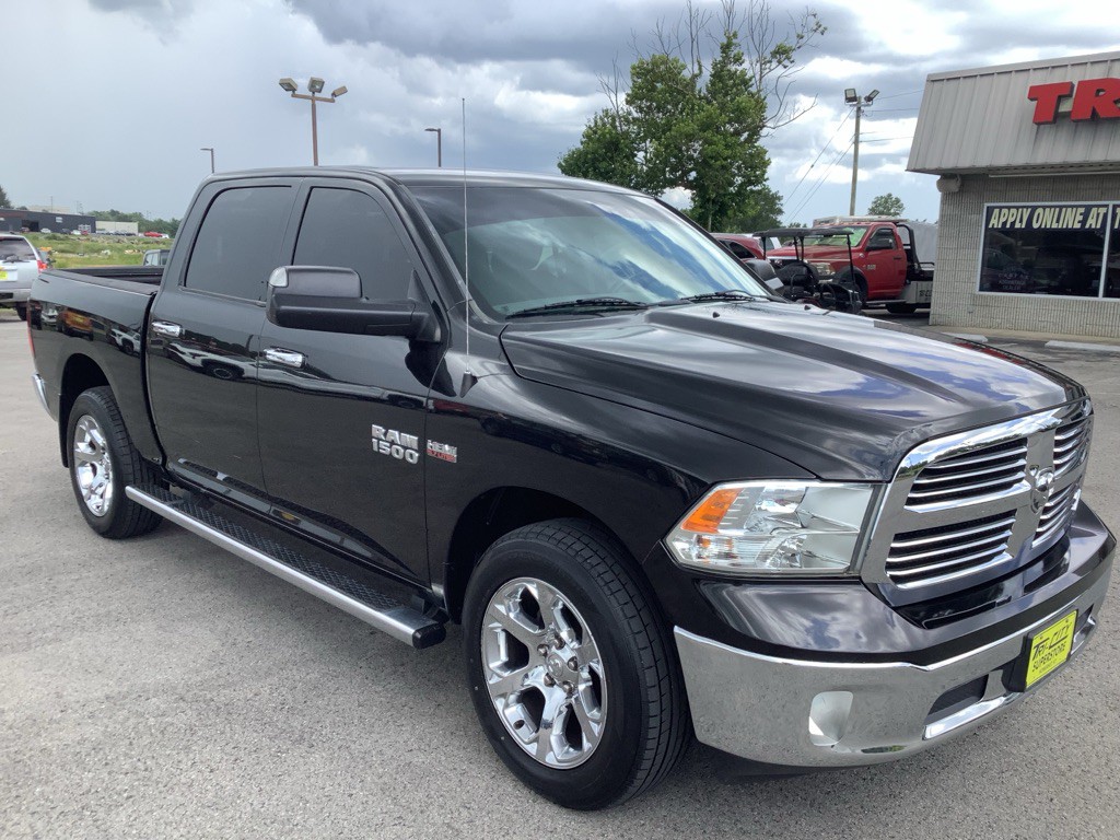 2015 RAM 1500 Image 4