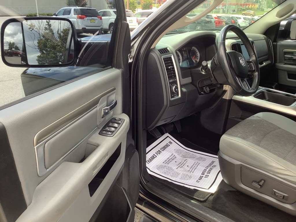 2015 RAM 1500 Image 12