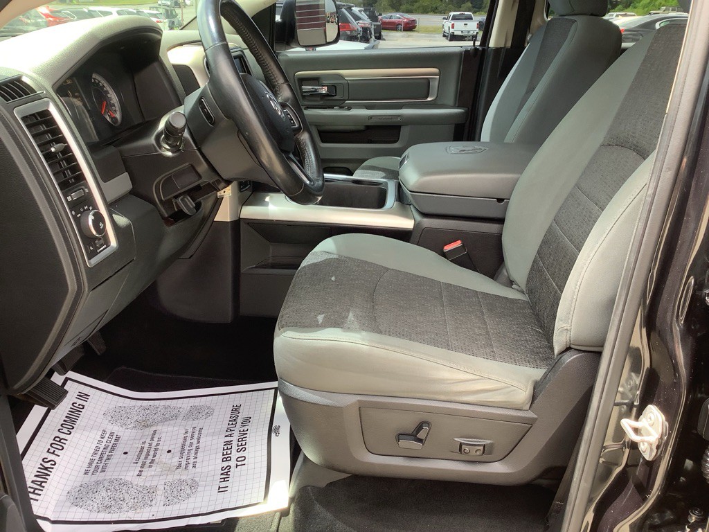 2015 RAM 1500 Image 13