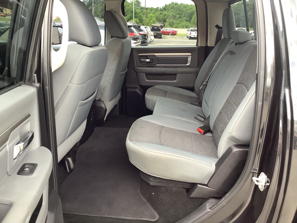 2015 RAM 1500 Image 14