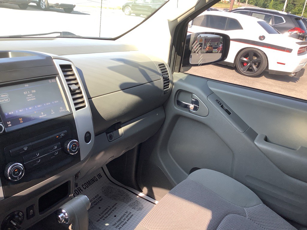 2019 Nissan Frontier Image 15