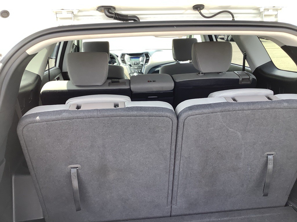 2013 Hyundai Santa Fe Image 8