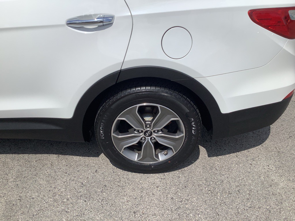2013 Hyundai Santa Fe Image 10