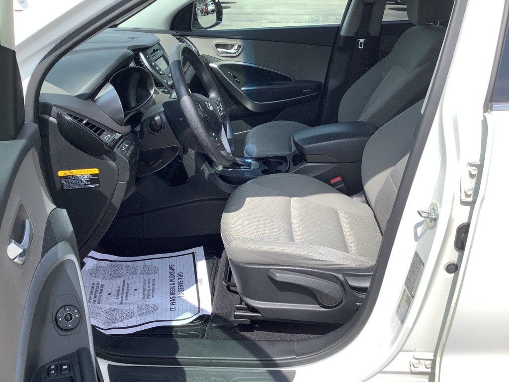 2013 Hyundai Santa Fe Image 12