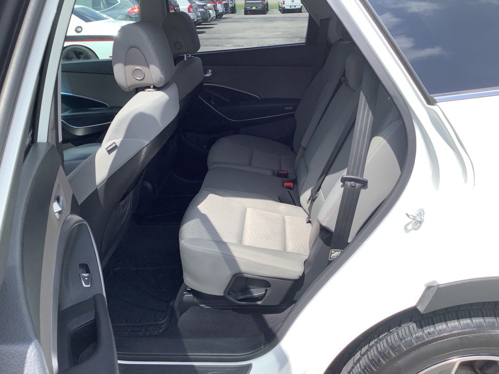 2013 Hyundai Santa Fe Image 13