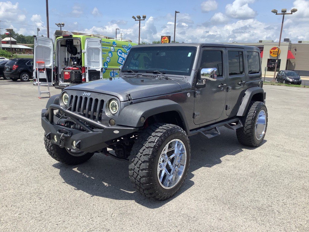 2014 Jeep Wrangler Unlimited Image 2