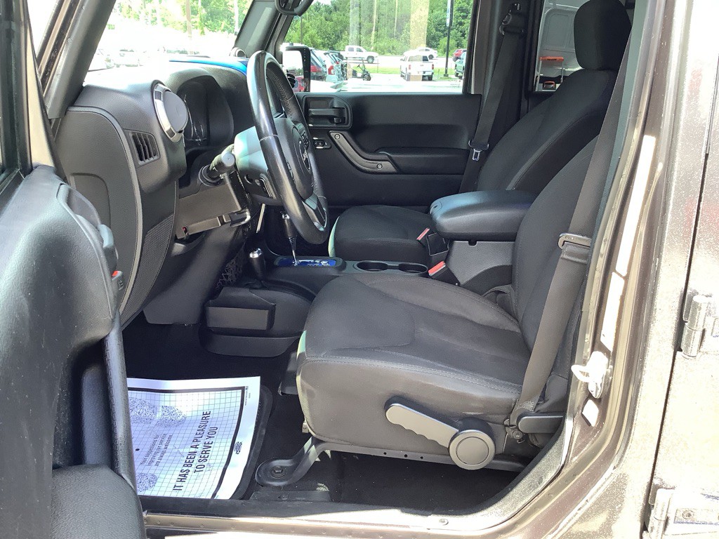 2014 Jeep Wrangler Unlimited Image 11